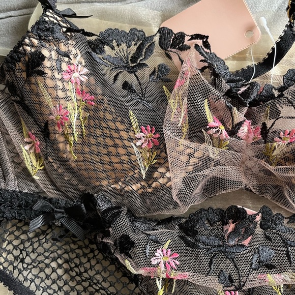 SOLD!! Agent Provocateur Yvette - Picture 5 of 5